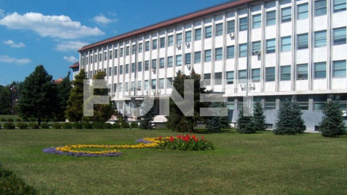 RSE: Pritvor dvema osobama
